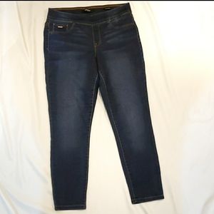Nine West Skinny Jeans size 8